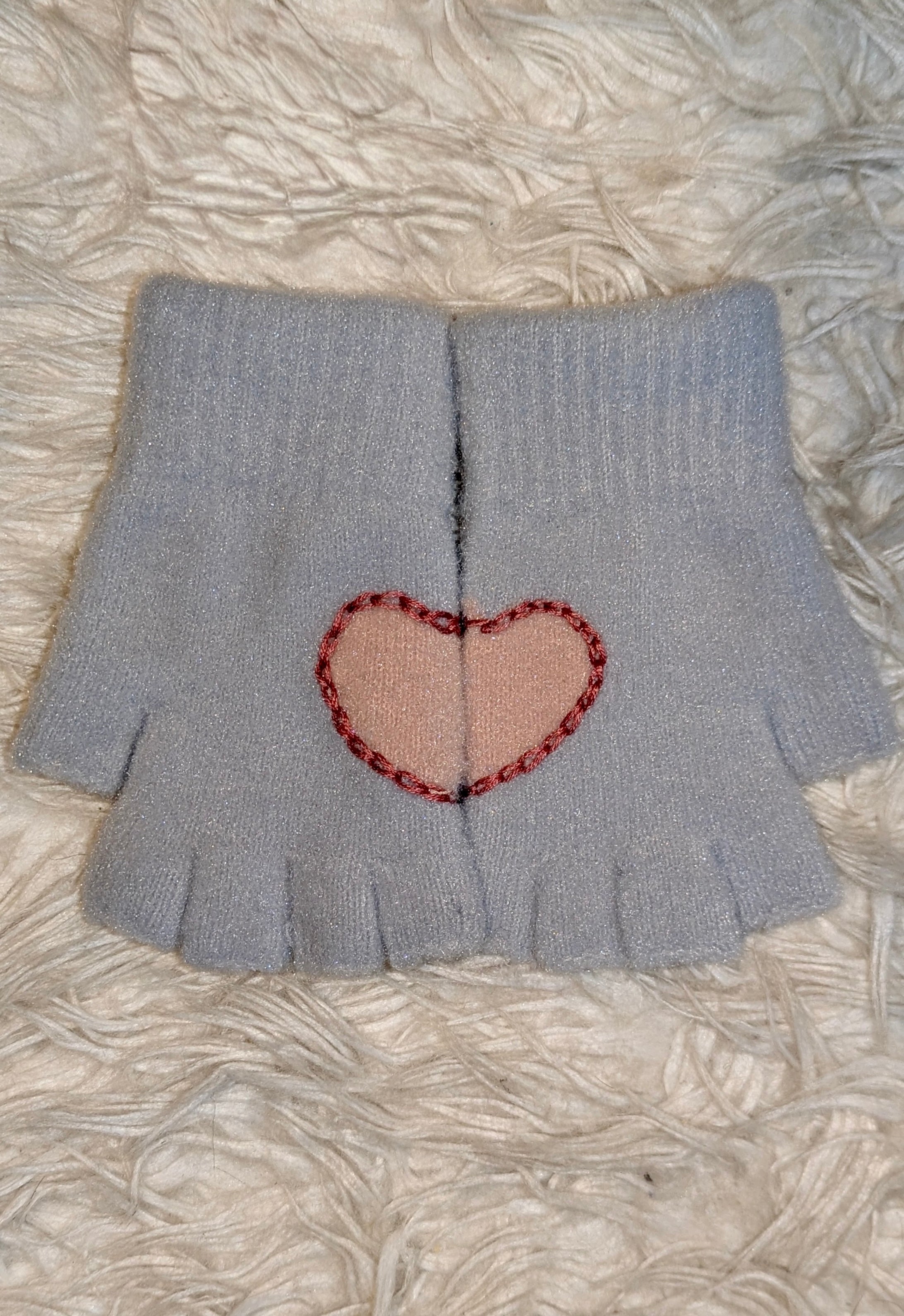 Amour — Hand-Embroidered Valentine Gloves