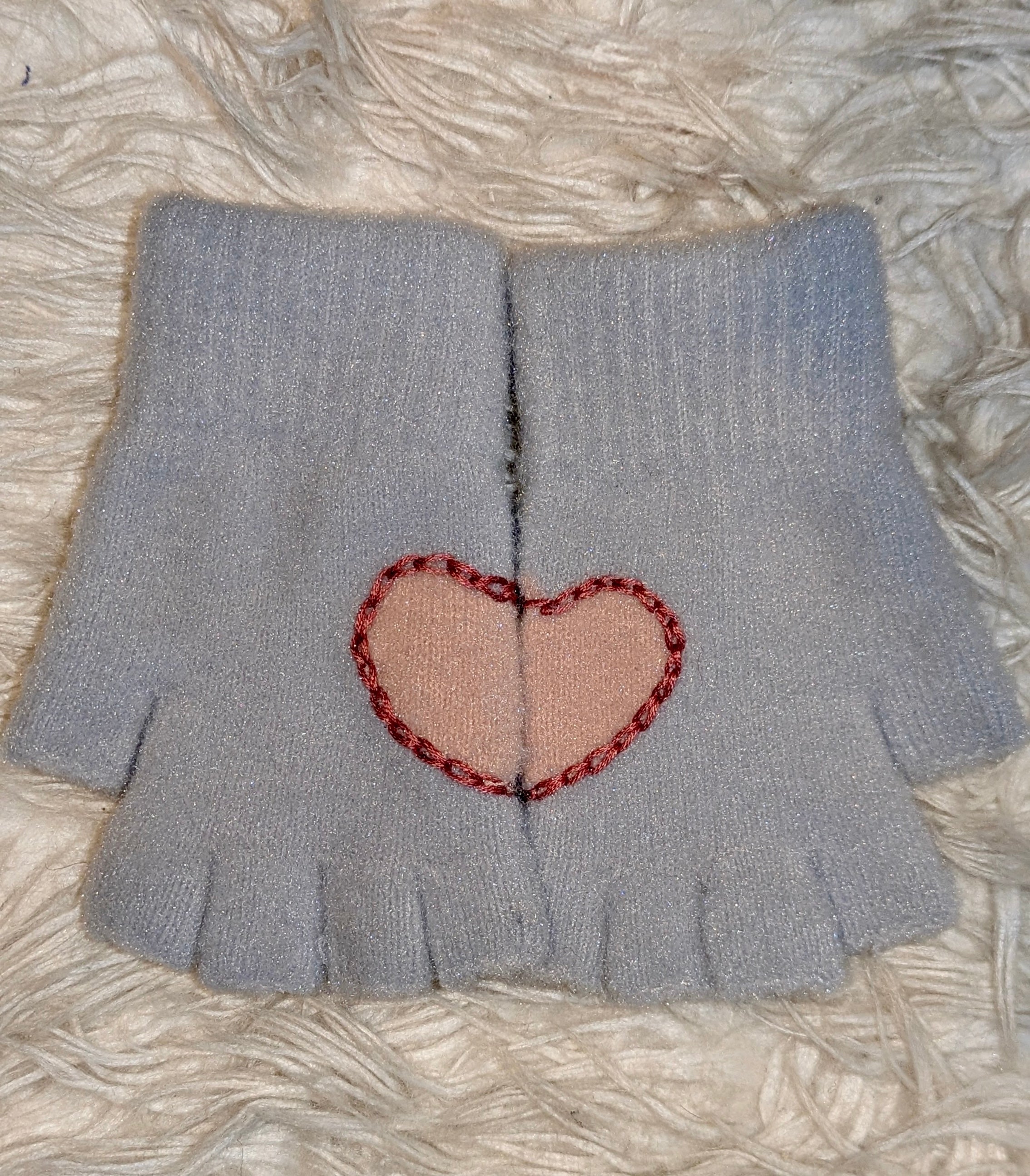 Amour — Hand-Embroidered Valentine Gloves