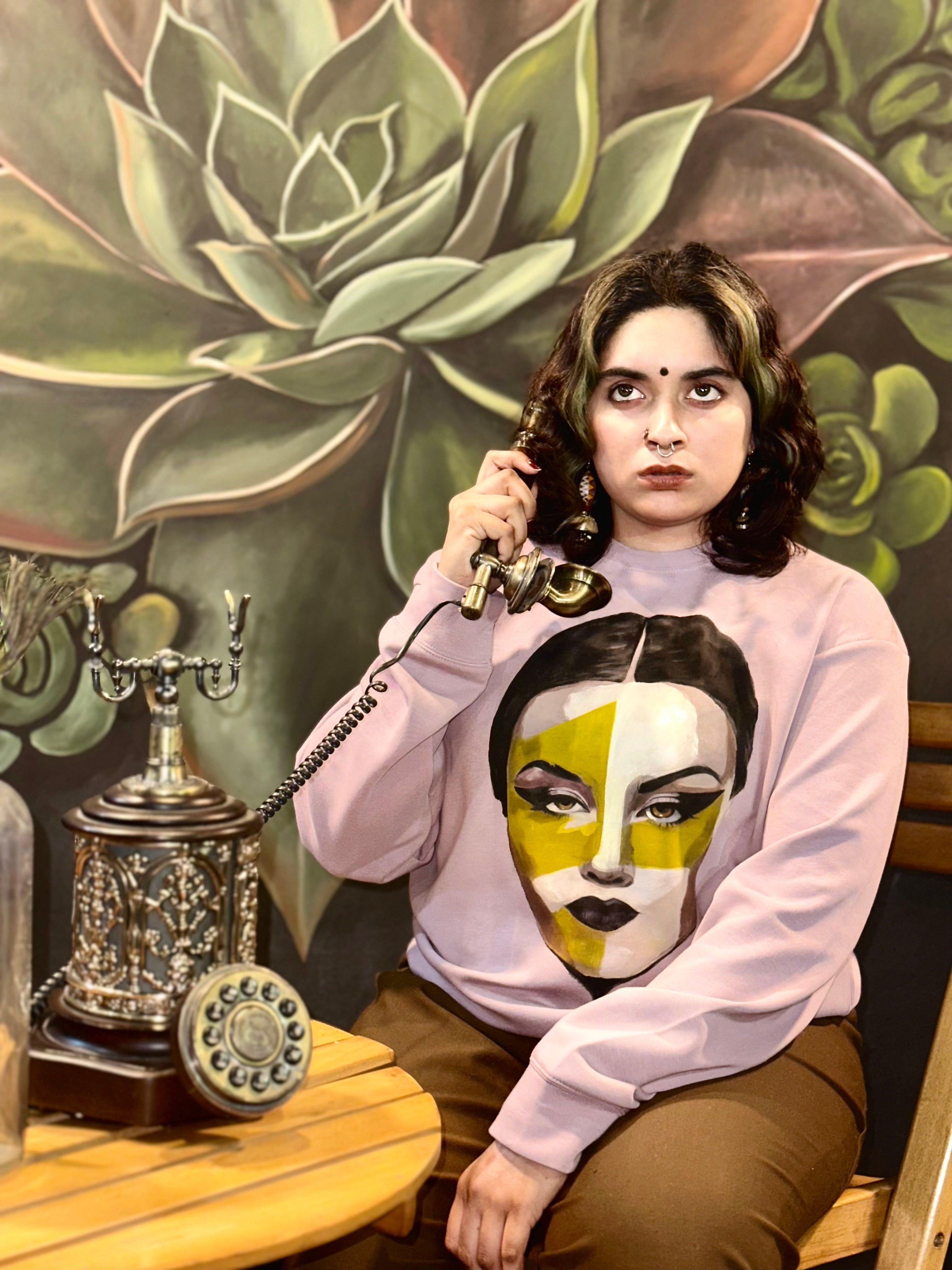 Abstract Face Art Sweatshirt for Women – Graphic Oversized Pullover